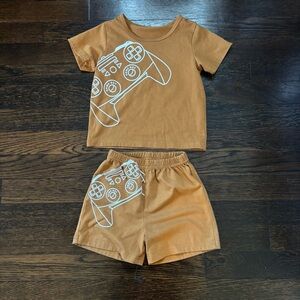 NWOT 12-18 mo Game Boy Set